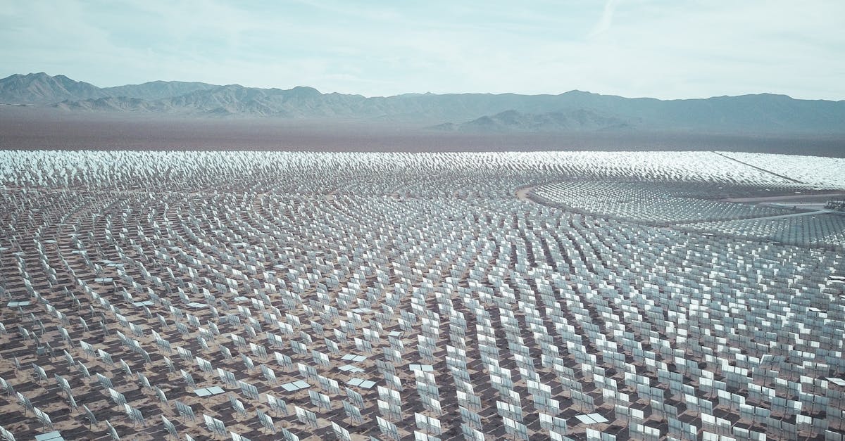 The impact of latitude and climate on solar panel orientation and tilt